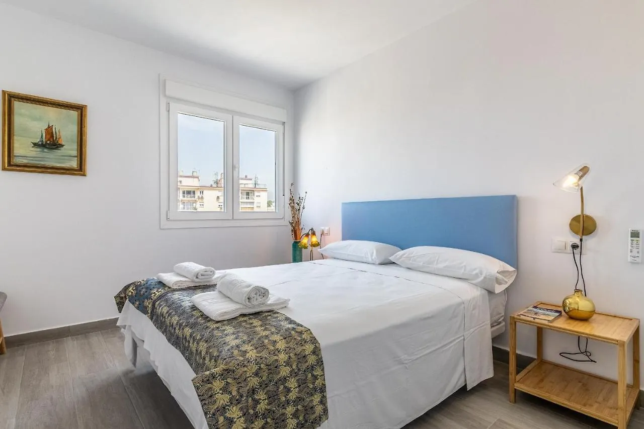 Livemalaga Victoria Suites 0*, Malaga